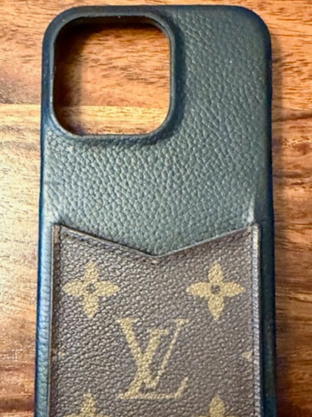 AUTHENTIC Louis Vuitton iPhone 13Pro cellphone case